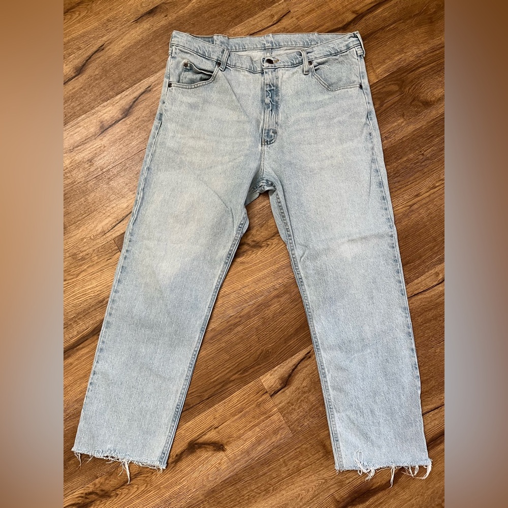 Wrangler Men's Light Blue Straight Jeans